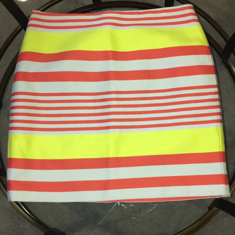 Ann Taylor Mini Skirt - Picture 2 of 5